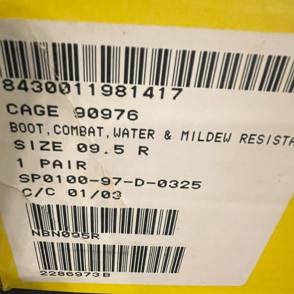 Belleville Men's Combat Boots, New in Box, 10" high, Size 9.5 R - Picture 6 of 6